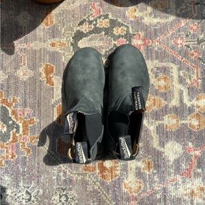 Blundstones, women’s, size 9
